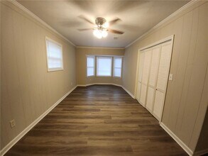 2830 Knollview Dr in Decatur, GA - Building Photo - Building Photo