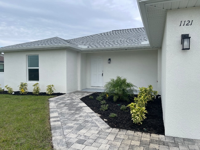 1121 NW 13th Terrace in Cape Coral, FL - Building Photo - Building Photo