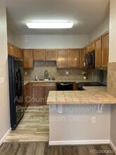 3235 S Walden Ct in Aurora, CO - Building Photo - Building Photo