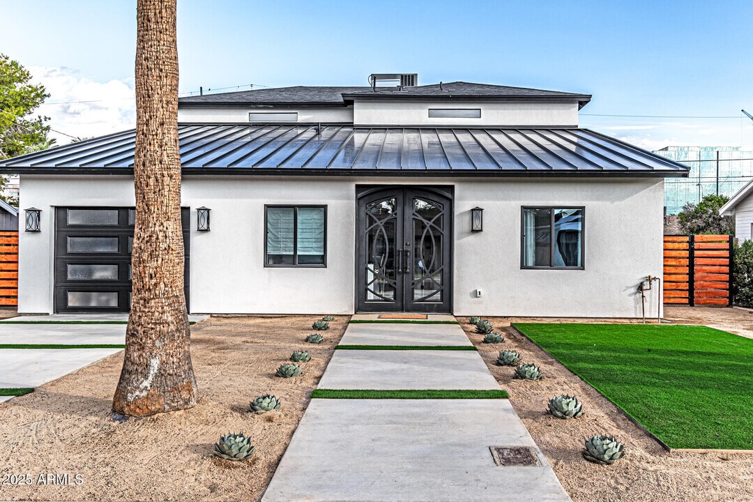 2514 E Coolidge St in Phoenix, AZ - Building Photo