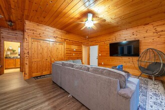 461 Germany Cove Rd in Waynesville, NC - Building Photo - Building Photo