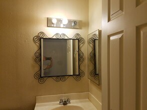 4539 E Wayland Rd in Phoenix, AZ - Building Photo - Building Photo