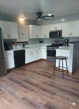 2076 Longwood Ct in Romeoville, IL - Building Photo - Building Photo