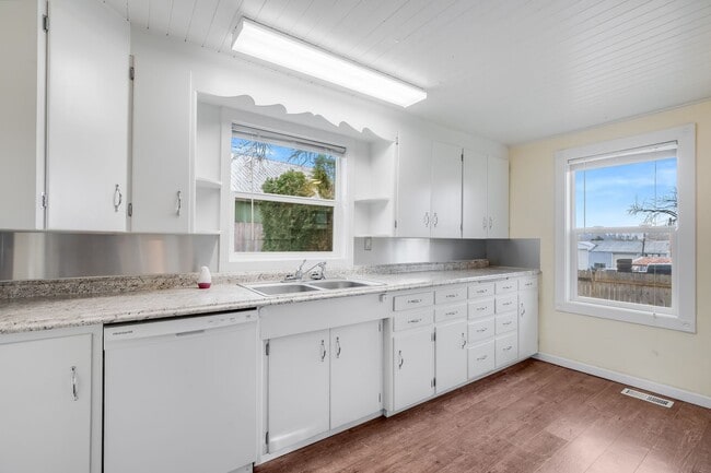 13504 SE 152nd Dr in Happy Valley, OR - Building Photo - Building Photo