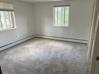 181 Oakwood Ave, Unit B3 in West Hartford, CT - Building Photo - Building Photo