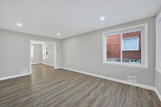 7513 Durwood Rd in Dundalk, MD - Building Photo - Building Photo