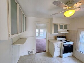 1217 1/2 E Jackson Blvd in Elkhart, IN - Building Photo - Building Photo