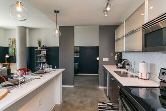 2115 Yeaman Pl in Nashville, TN - Building Photo - Building Photo