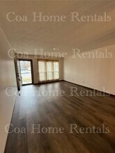 8320 E Cherry Creek Dr in Wichita, KS - Building Photo - Building Photo