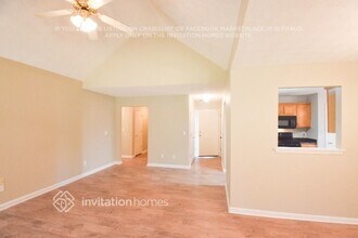 128 Stanfield Ct in Hampton, GA - Building Photo - Building Photo