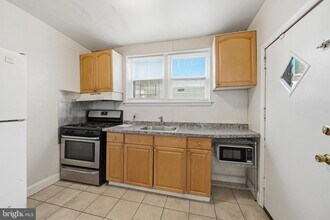 430 Cross St in Philadelphia, PA - Building Photo - Building Photo