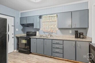 1319 E 69th St in Savannah, GA - Building Photo - Building Photo