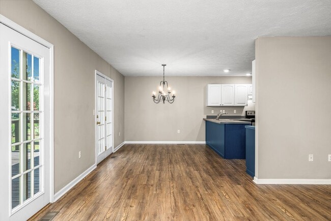 14 Rena Cir in Crossville, TN - Building Photo - Building Photo