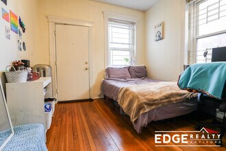 16 Fuller St, Unit 1 in Brookline, MA - Building Photo - Building Photo