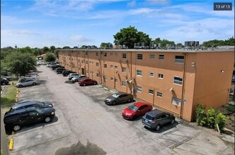1330 W 54th St in Hialeah, FL - Building Photo - Building Photo
