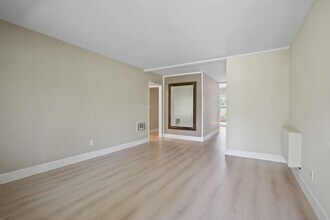 23732 Hillhurst Dr in Laguna Niguel, CA - Building Photo - Building Photo