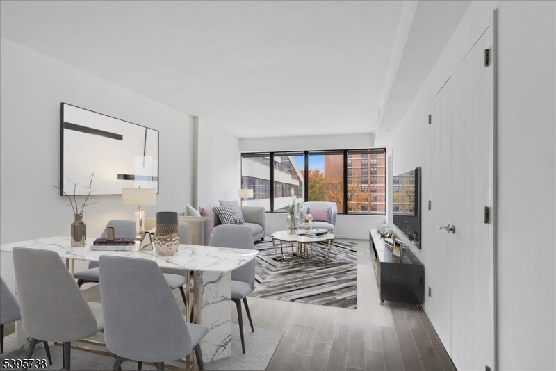 315 S Harrison St in East Orange, NJ - Foto de edificio