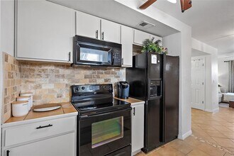 2810 2nd Ave S in St. Petersburg, FL - Building Photo - Building Photo