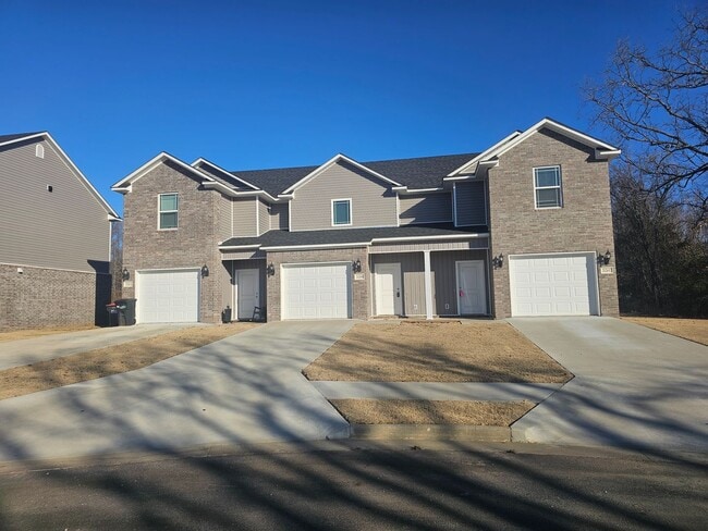 property at 2124 Ingalls Ln