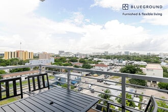 729 NW 2nd St in Miami, FL - Building Photo - Building Photo