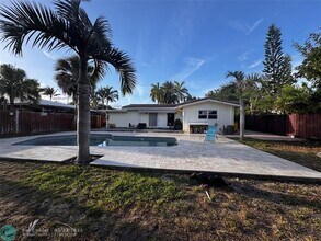 2600 NE 22nd St in Pompano Beach, FL - Building Photo - Building Photo