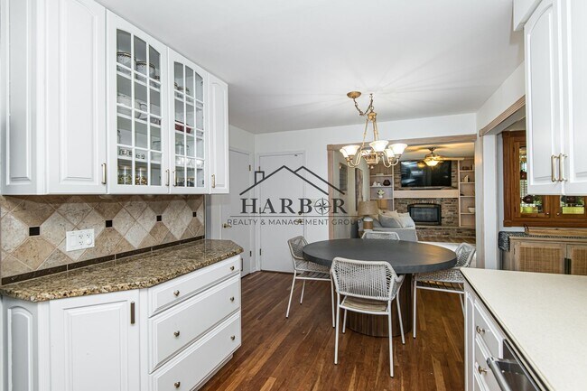 2418 5th Ave NW in Rochester, MN - Building Photo - Building Photo