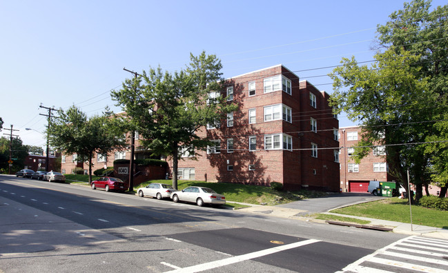 6440 14th St NW in Washington, DC - Building Photo - Building Photo