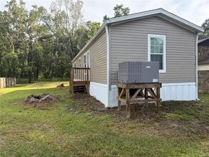 39141 Bay Ave in Zephyrhills, FL - Building Photo - Building Photo