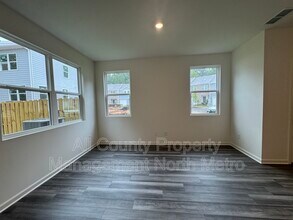 268 Rydal Wy in Winder, GA - Foto de edificio - Building Photo