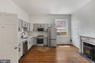 835 E Lombard St in Baltimore, MD - Building Photo - Building Photo