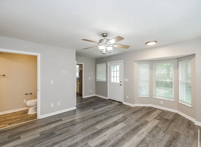 144 Charlotte St in Painesville, OH - Building Photo - Building Photo