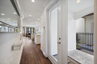 95 Isle of Venice Dr in Fort Lauderdale, FL - Building Photo - Building Photo