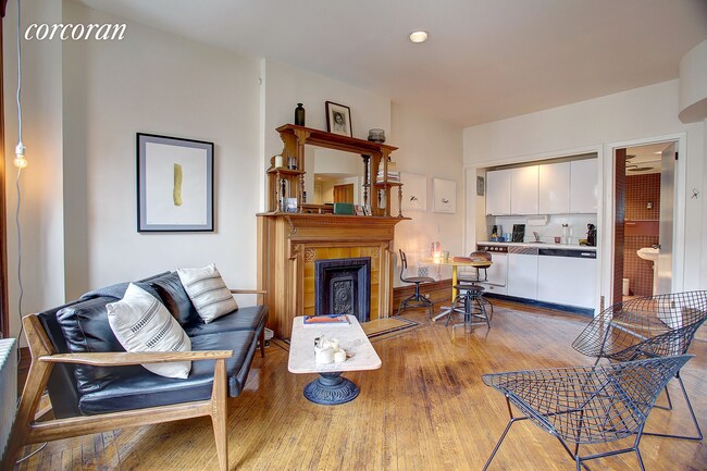 47 W 84th St-Unit -: 3S in New York, NY - Building Photo - Building Photo