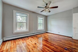 329 E Union St in Burlington, NJ - Building Photo - Building Photo