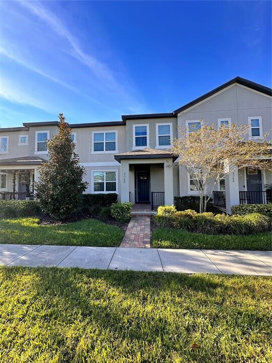 9760 Amber Chestnut Wy in Winter Garden, FL - Building Photo