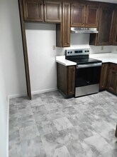 14715 Cresta Ave in Clearlake, CA - Building Photo - Building Photo