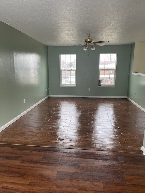 405 Bertha Way in Vine Grove, KY - Building Photo - Building Photo