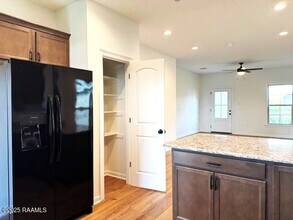 206 Wakely Ct in Lafayette, LA - Building Photo - Building Photo