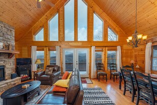 70 Summit Way in Mars Hill, NC - Building Photo