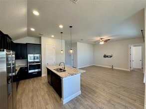 637 Cypress Forest Dr in Kyle, TX - Building Photo - Building Photo