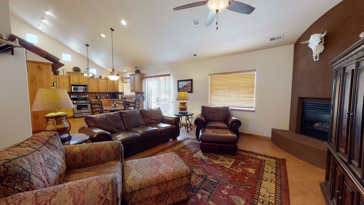 2146 Rio Verde in Moab, UT - Building Photo