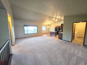 3208-3210 E 3rd St in Sioux Falls, SD - Building Photo - Building Photo