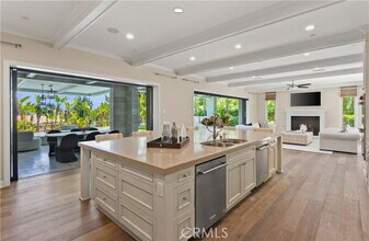 121 Amber Sky in Irvine, CA - Building Photo - Building Photo