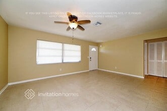 1425 Spring Ln in Clearwater, FL - Building Photo - Building Photo