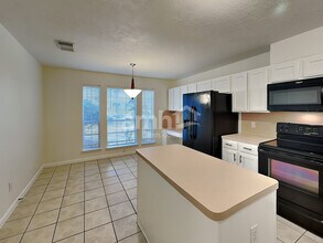 10719 Scenic Dr in Montgomery, TX - Building Photo - Building Photo