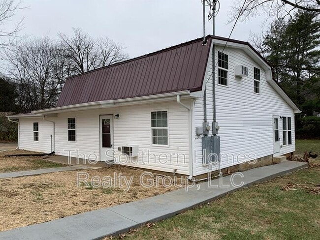 property at 203 W Main St