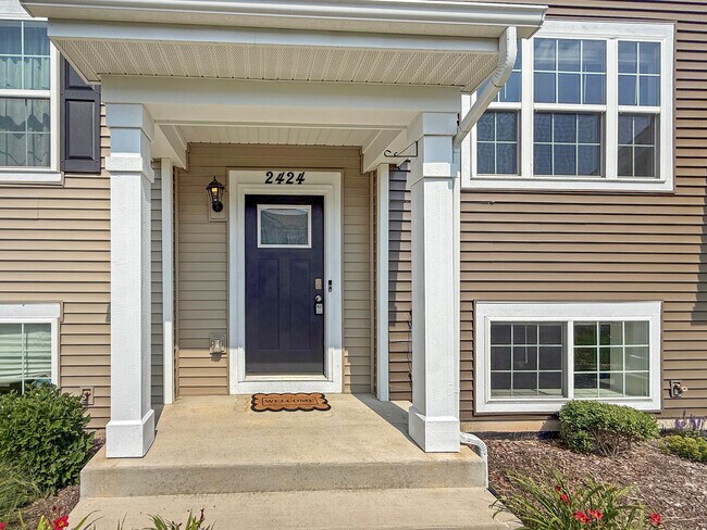 2424 Alison Ave in Pingree Grove, IL - Building Photo - Building Photo
