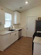 686 Alex Way SW in Atlanta, GA - Building Photo - Building Photo