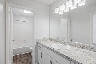 Royal Arms of Green Hills in Nashville, TN - Foto de edificio - Interior Photo