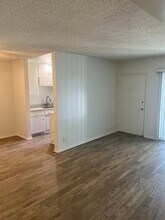 11827 Beverly Blvd in Whittier, CA - Building Photo - Building Photo